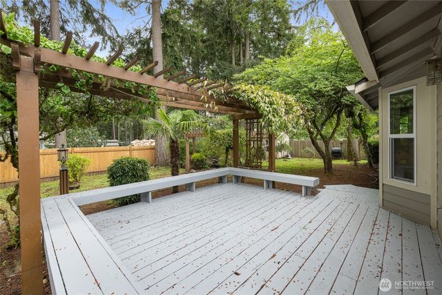 3334 Mercedes Drive NE, Lacey, WA 98516