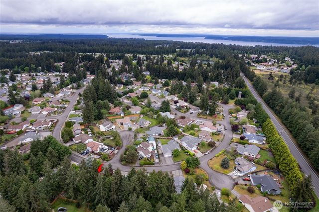 3334 Mercedes Drive NE, Lacey, WA 98516
