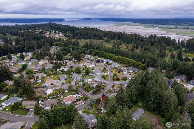3334 Mercedes Drive NE, Lacey, WA 98516