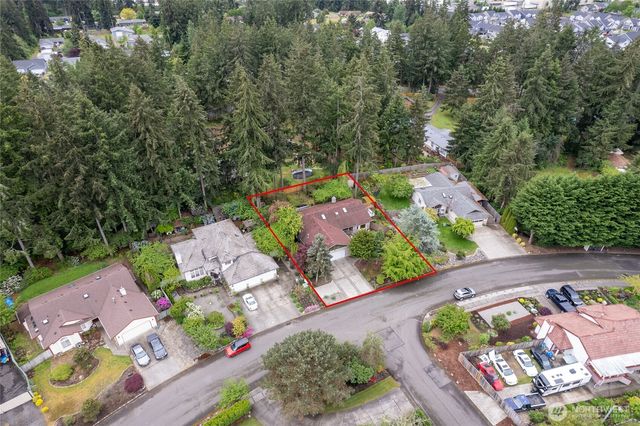 3334 Mercedes Drive NE, Lacey, WA 98516