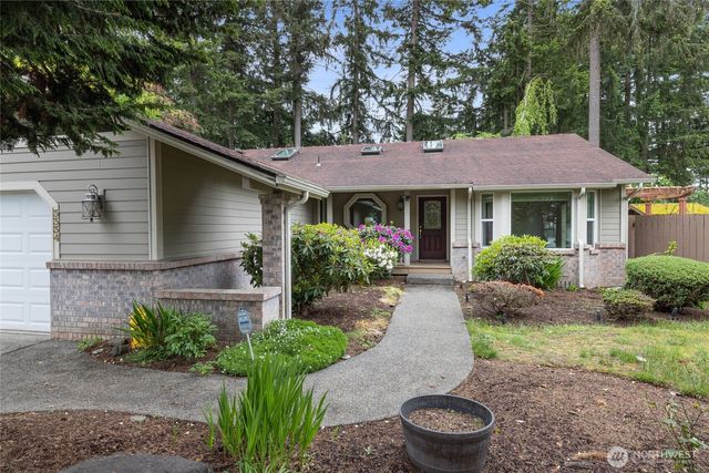 3334 Mercedes Drive NE, Lacey, WA 98516