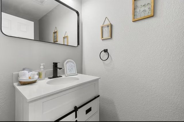 1620 Flint Avenue B, Waco, TX 76706