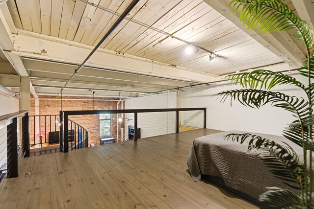 201 Price Road 217, Lexington, KY 40511