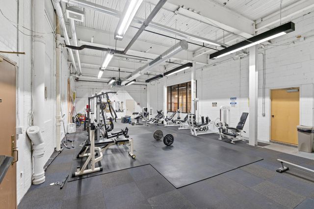 201 Price Road 217, Lexington, KY 40511