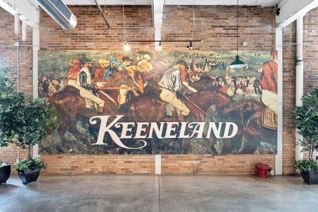 201 Price Road 217, Lexington, KY 40511