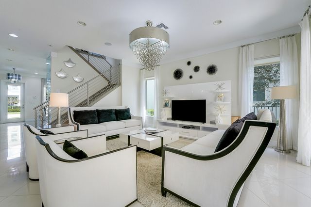 1022 Faulkner Terrace, Palm Beach Gardens, FL 33418