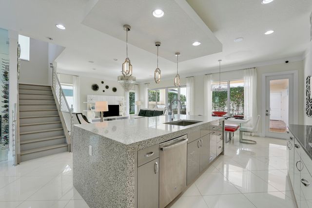 1022 Faulkner Terrace, Palm Beach Gardens, FL 33418