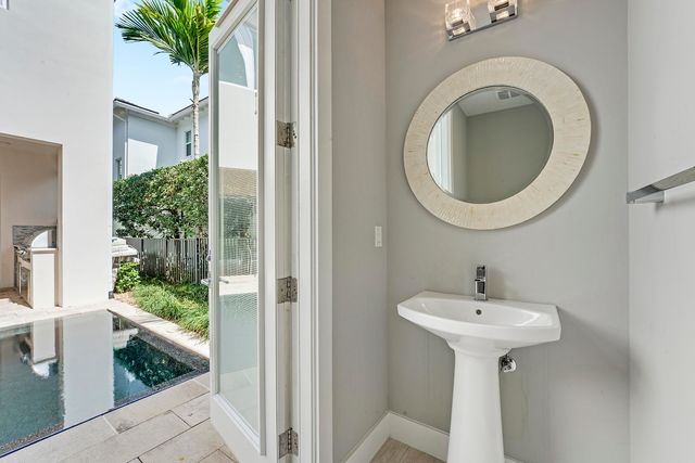 1022 Faulkner Terrace, Palm Beach Gardens, FL 33418