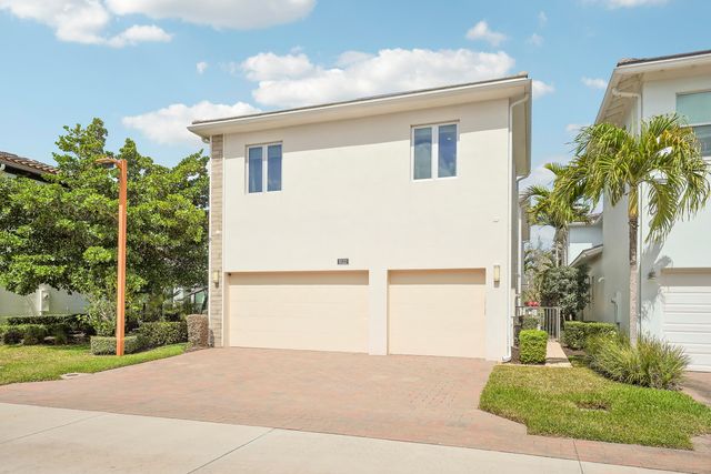 1022 Faulkner Terrace, Palm Beach Gardens, FL 33418