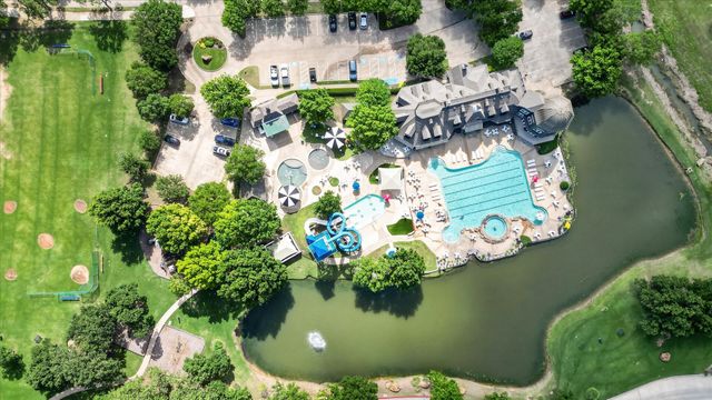 10025 Pinecrest Drive, Providence Village, TX 76227