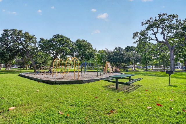 10025 Pinecrest Drive, Providence Village, TX 76227