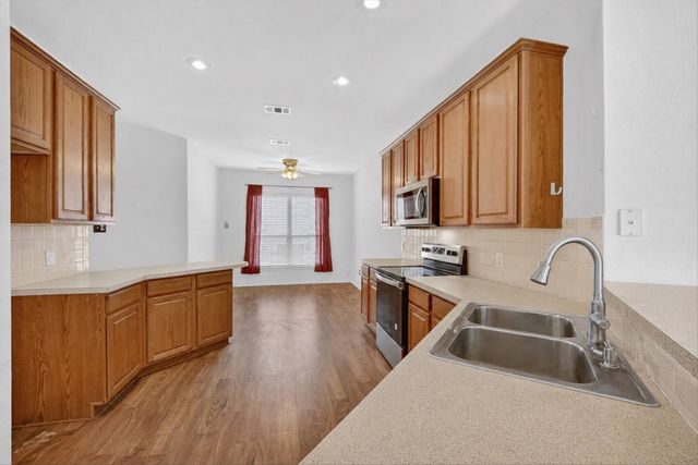 10025 Pinecrest Drive, Providence Village, TX 76227