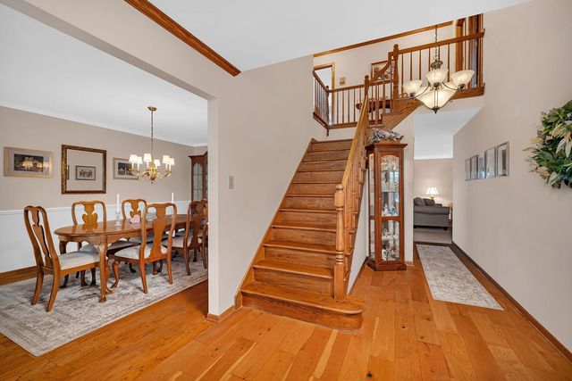 8627 Sunshine Lane, Orland Park, IL 60462