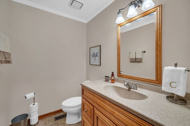 8627 Sunshine Lane, Orland Park, IL 60462