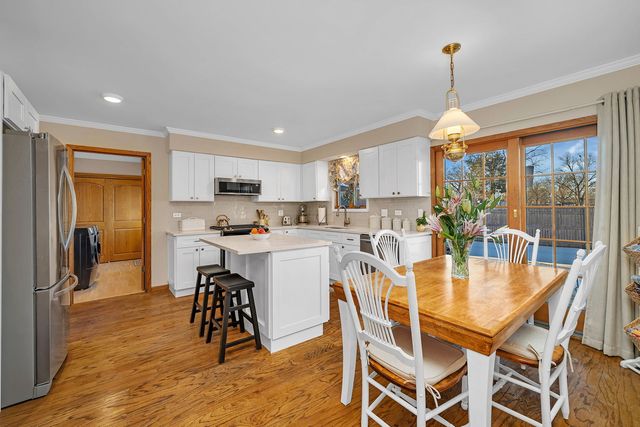 8627 Sunshine Lane, Orland Park, IL 60462