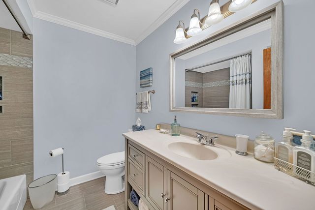 8627 Sunshine Lane, Orland Park, IL 60462