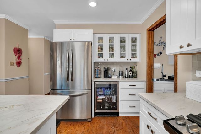 8627 Sunshine Lane, Orland Park, IL 60462