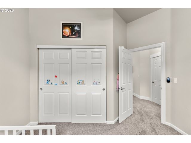 554 OAK VALLEY Loop, Winchester, OR 97495