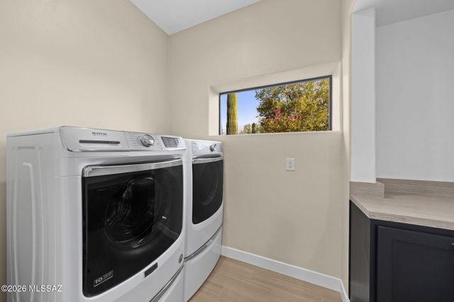 2960 W Lobo Road, Tucson, AZ 85742