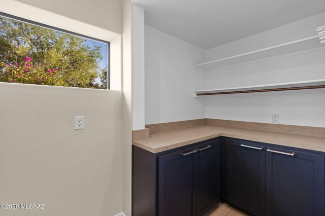 2960 W Lobo Road, Tucson, AZ 85742
