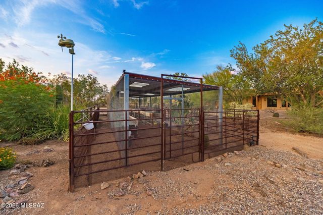 2960 W Lobo Road, Tucson, AZ 85742