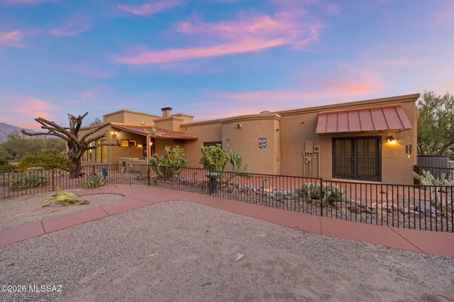 2960 W Lobo Road, Tucson, AZ 85742