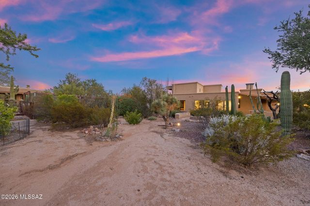 2960 W Lobo Road, Tucson, AZ 85742