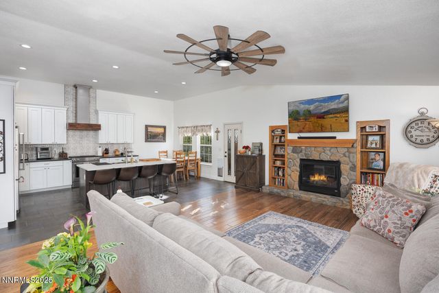 738 Noel Lane, Fallon, NV 89406