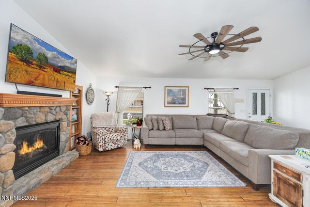 738 Noel Lane, Fallon, NV 89406