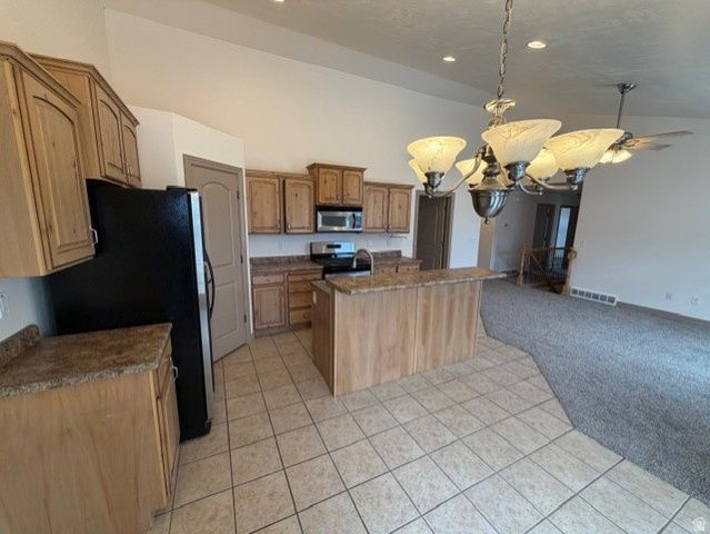 5689 W LUGANO DR, West Jordan, UT 84081