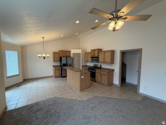 5689 W LUGANO DR, West Jordan, UT 84081