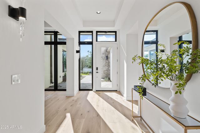 1538 W WAGON WHEEL Drive, Phoenix, AZ 85021