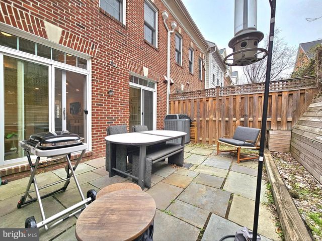 315 HEARTHSTONE MEWS, Alexandria, VA 22314