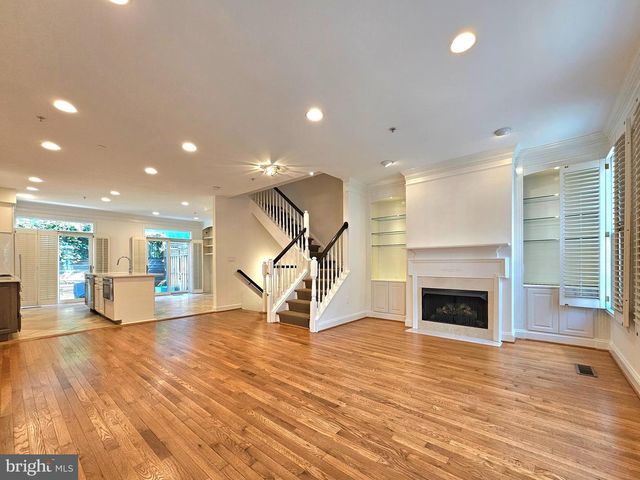 315 HEARTHSTONE MEWS, Alexandria, VA 22314