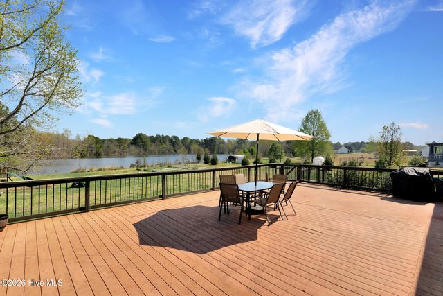 4609 Lobelia Road, Vass, NC 28394