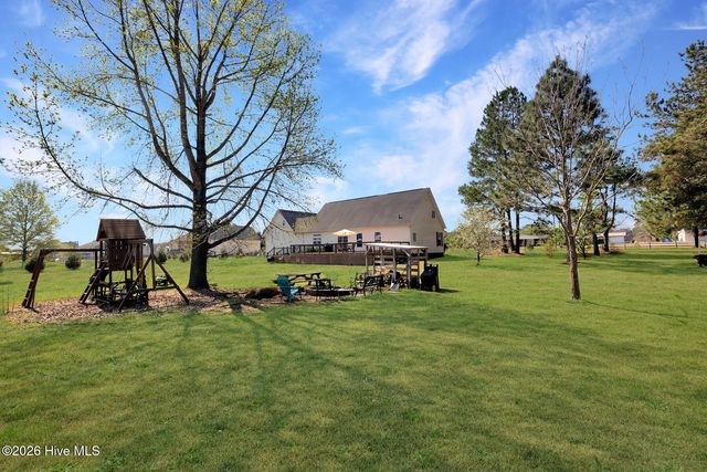 4609 Lobelia Road, Vass, NC 28394