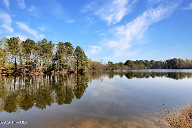 4609 Lobelia Road, Vass, NC 28394