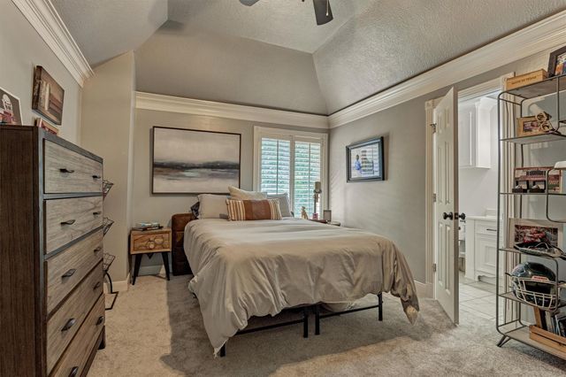 319 S Silvershire Circle, The Woodlands, TX 77381