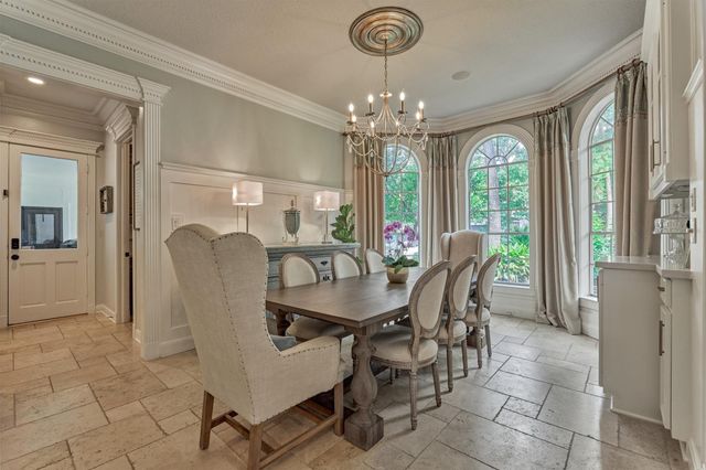 319 S Silvershire Circle, The Woodlands, TX 77381