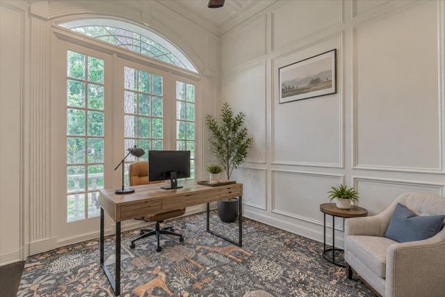 319 S Silvershire Circle, The Woodlands, TX 77381