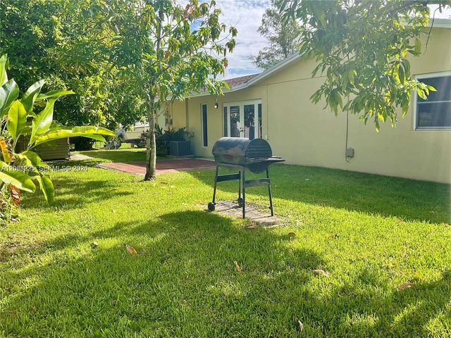 19010 SW 96th Avenue, Cutler Bay, FL 33157