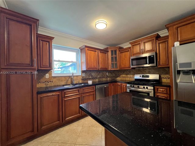 19010 SW 96th Avenue, Cutler Bay, FL 33157