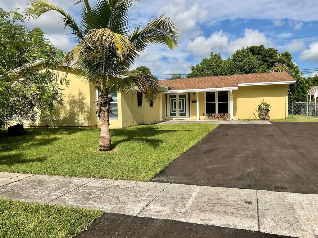 19010 SW 96th Avenue, Cutler Bay, FL 33157