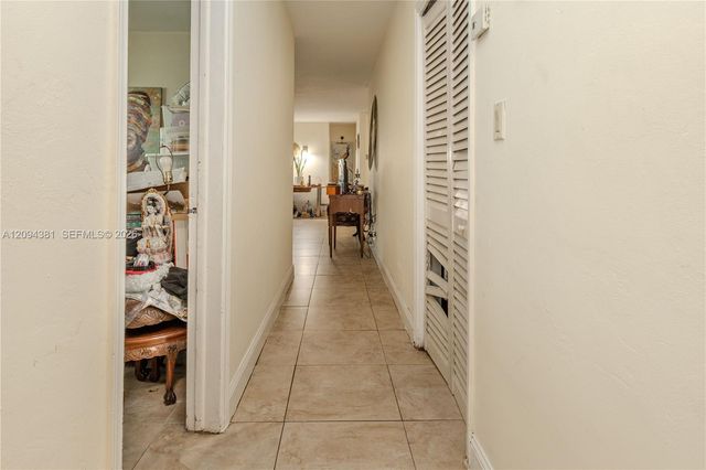17811 SW 112th Avenue, Miami, FL 33157