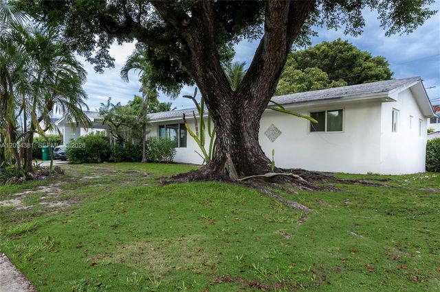 17811 SW 112th Avenue, Miami, FL 33157