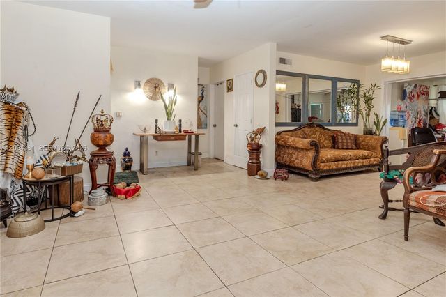 17811 SW 112th Avenue, Miami, FL 33157