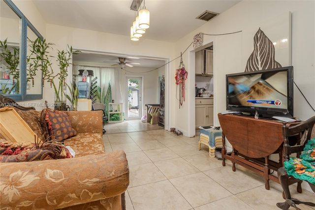 17811 SW 112th Avenue, Miami, FL 33157