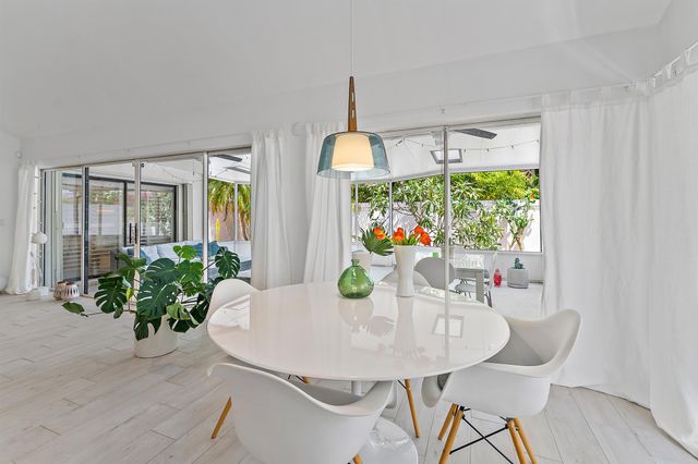 125 Harbourside Circle, Jupiter, FL 33477