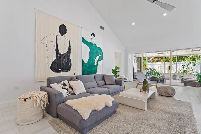 125 Harbourside Circle, Jupiter, FL 33477