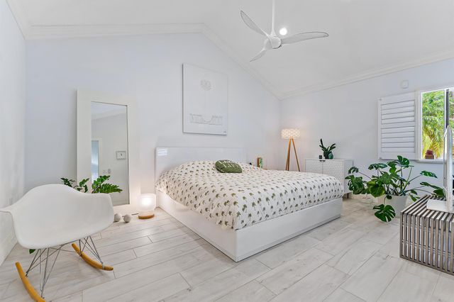 125 Harbourside Circle, Jupiter, FL 33477